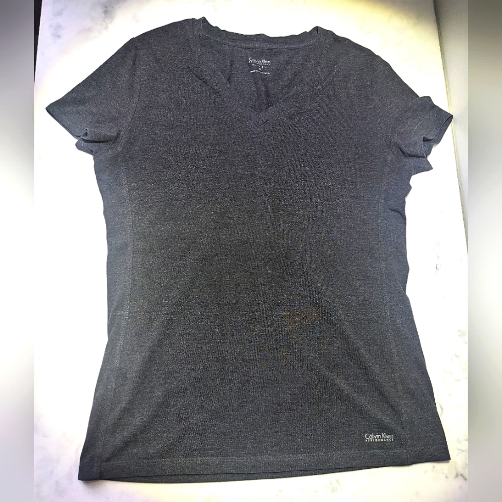 Calvin Klein Performance Tee / Calvin Klein Quick Dry T-shirt